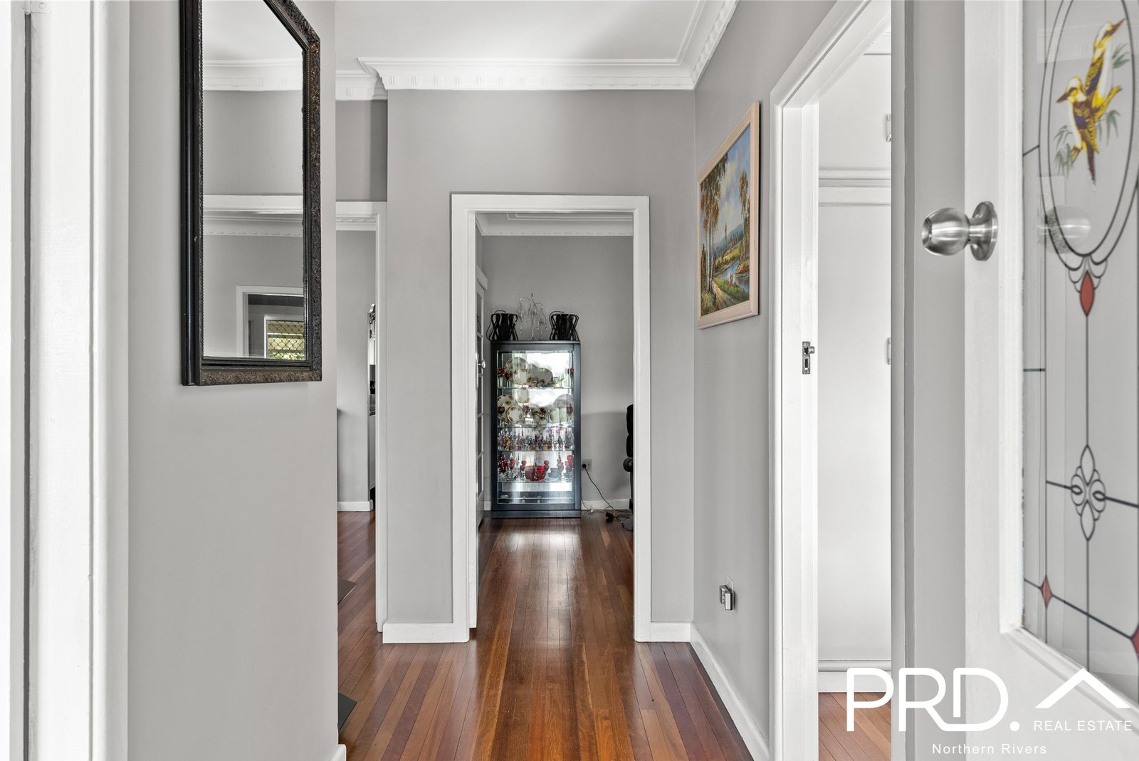 11 Convent Parade CASINO 13