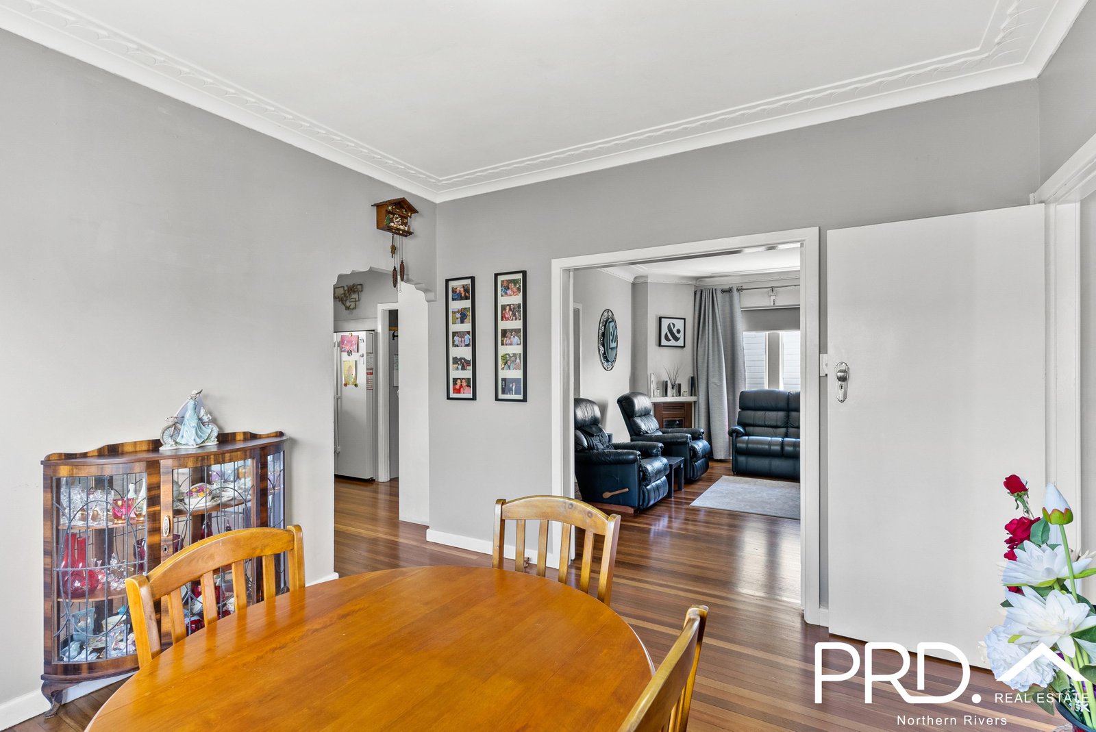 11 Convent Parade CASINO 15