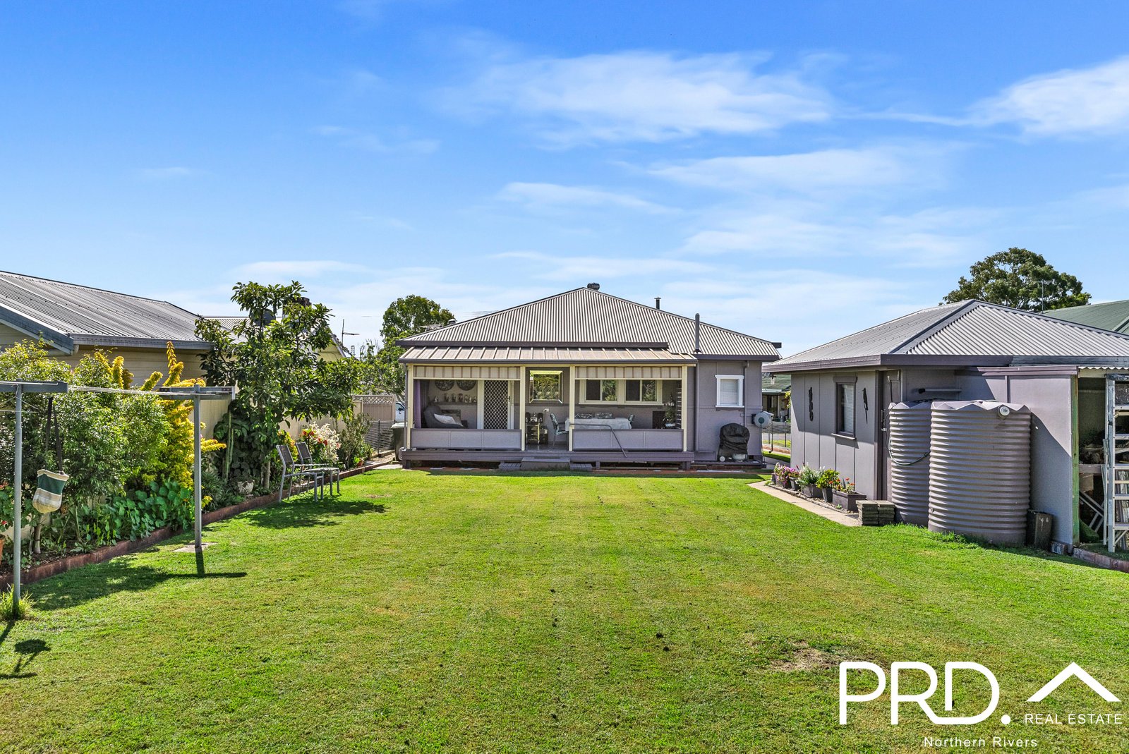 11 Convent Parade CASINO 25