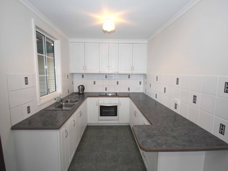 11 Corranga Drive CHIGWELL 3