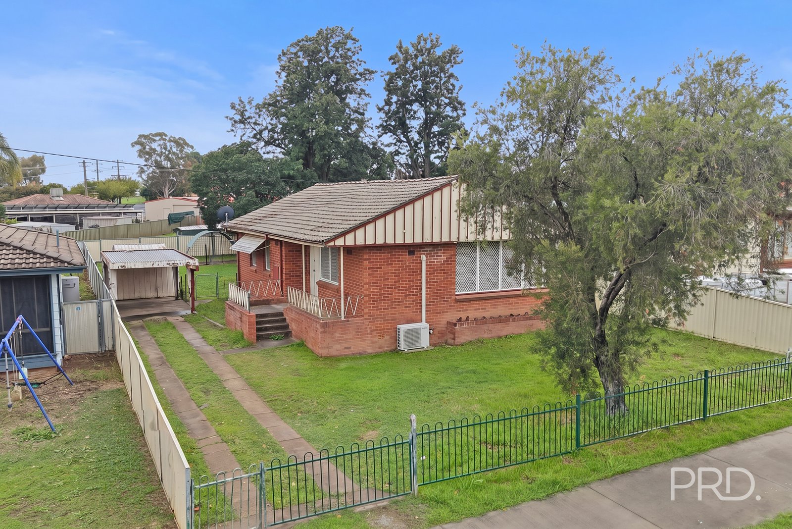 11 Cossa Street TAMWORTH 18