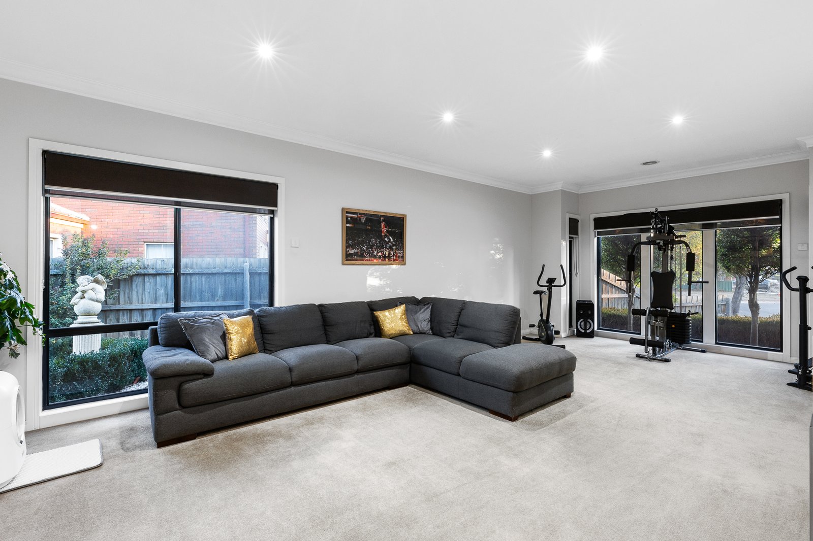 Gallery: 11 Cottesloe Place