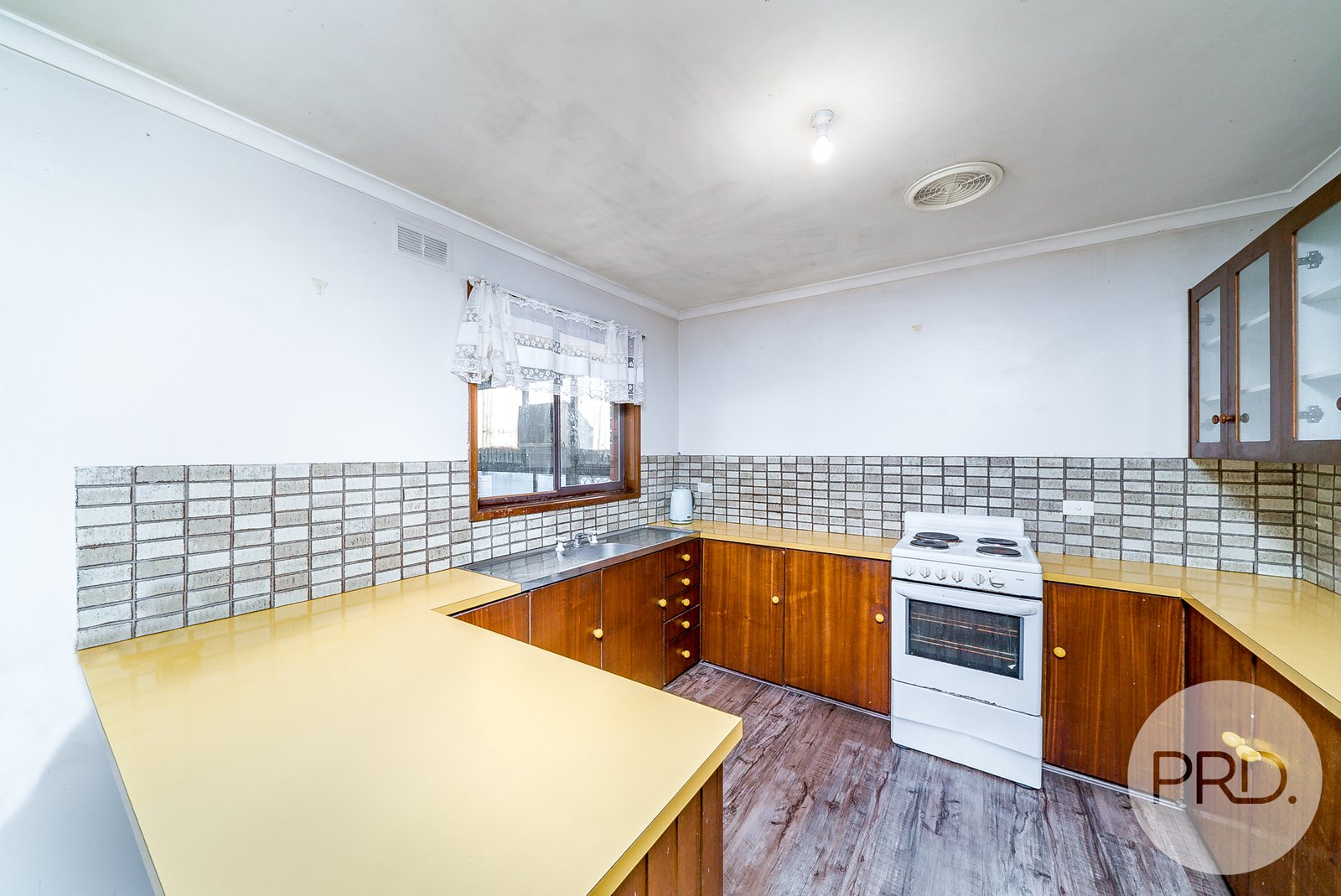 11 Cox Avenue FOREST HILL 4