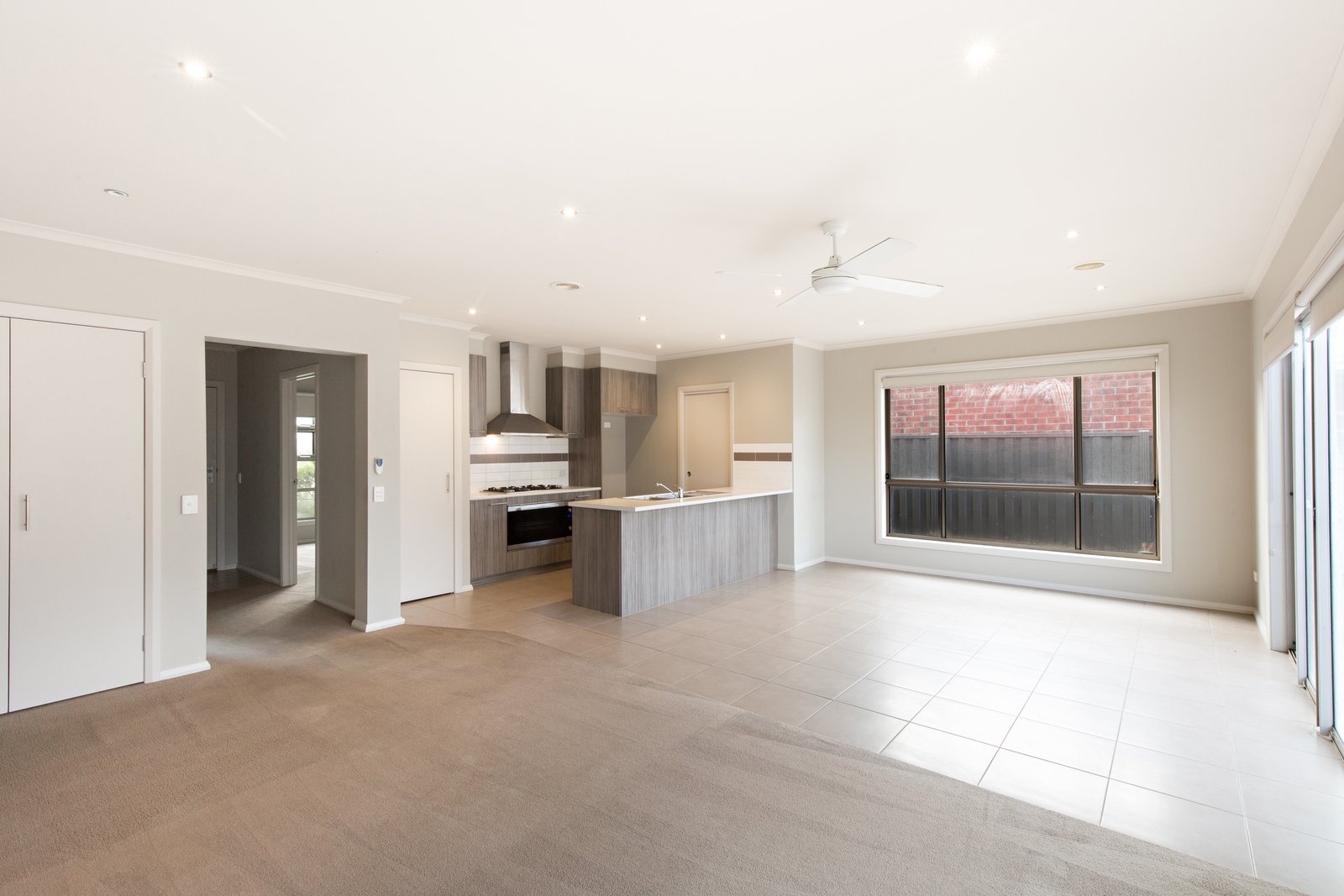 Gallery: 11 Creek View Close