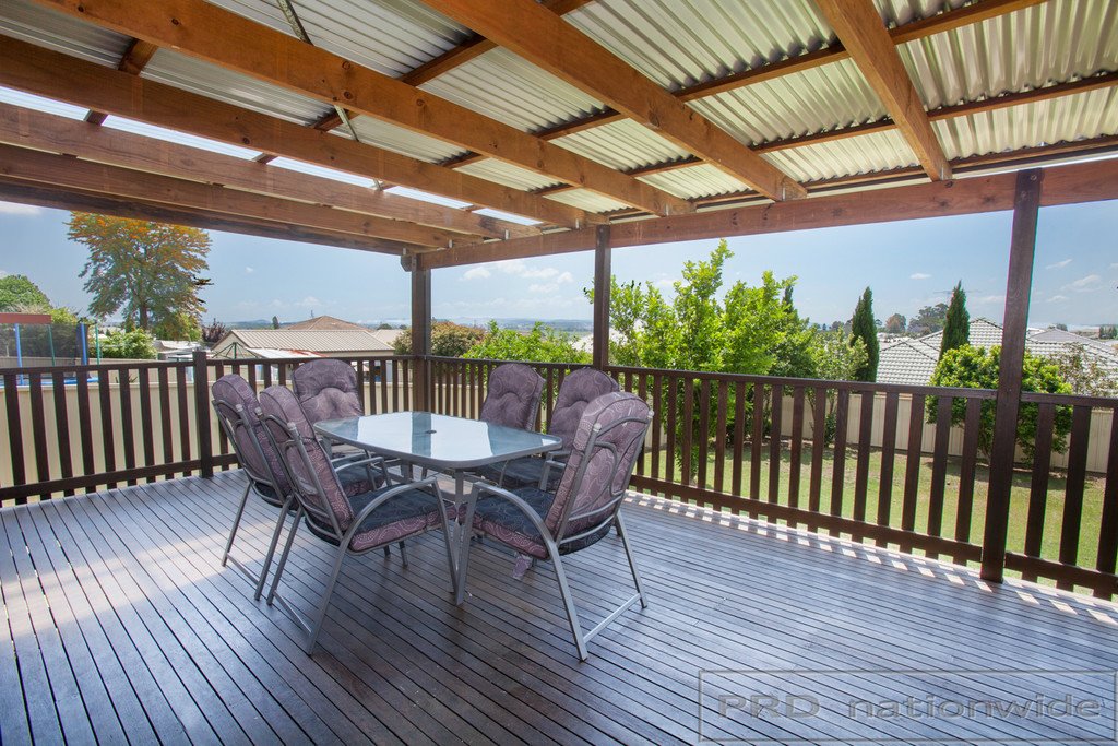11 Crofton Avenue TENAMBIT 4