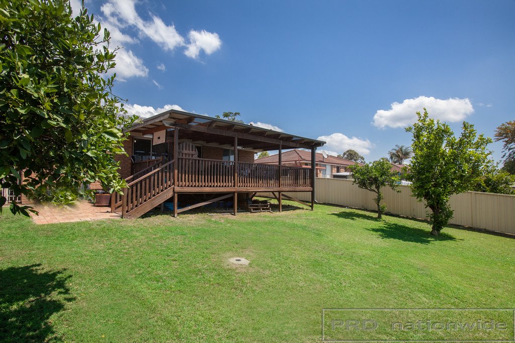11 Crofton Avenue TENAMBIT 8