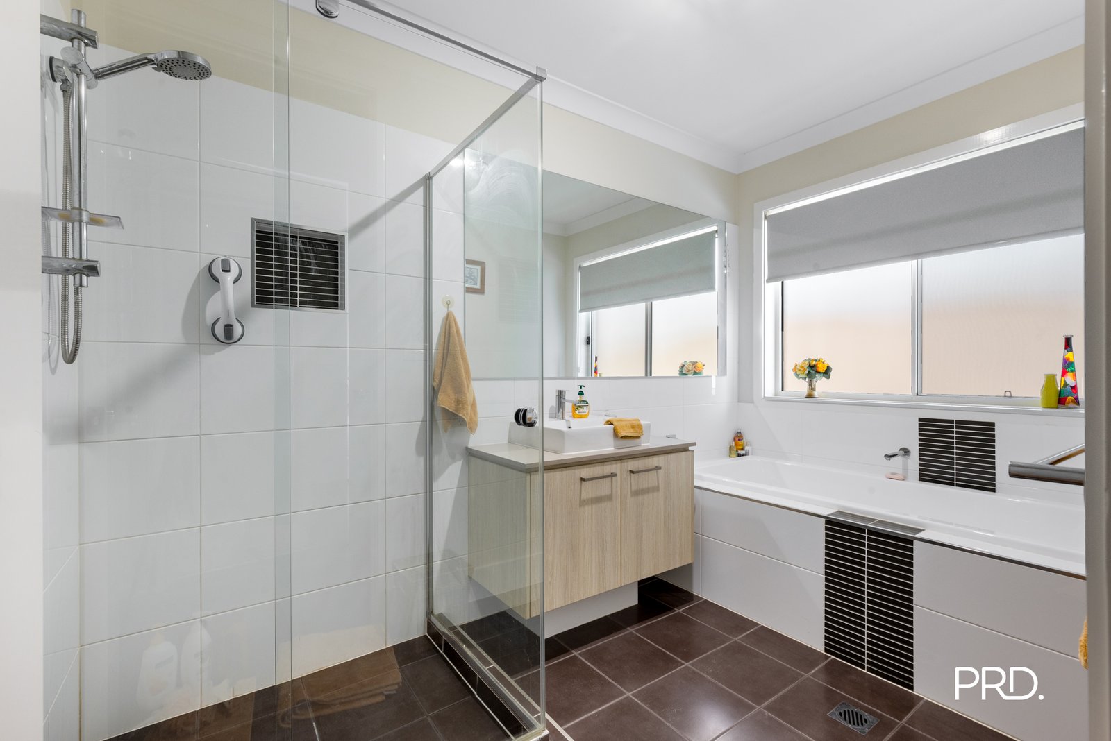 11 Crossley Avenue GLENMORE PARK 10