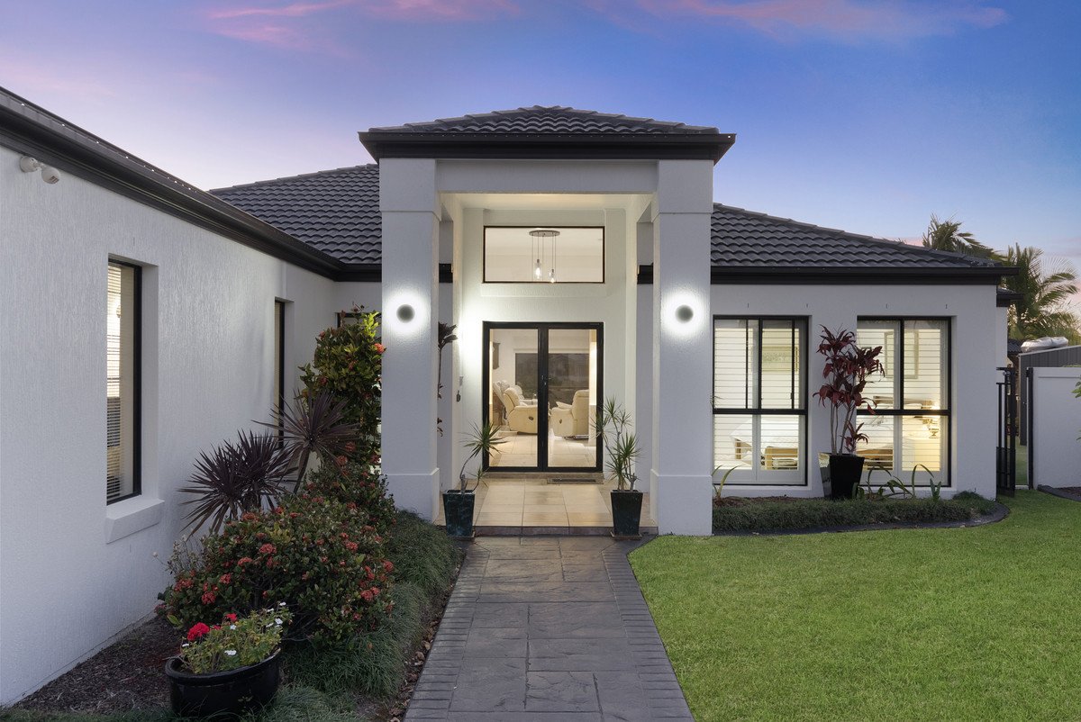 11 Crozet Court Burleigh Waters 2