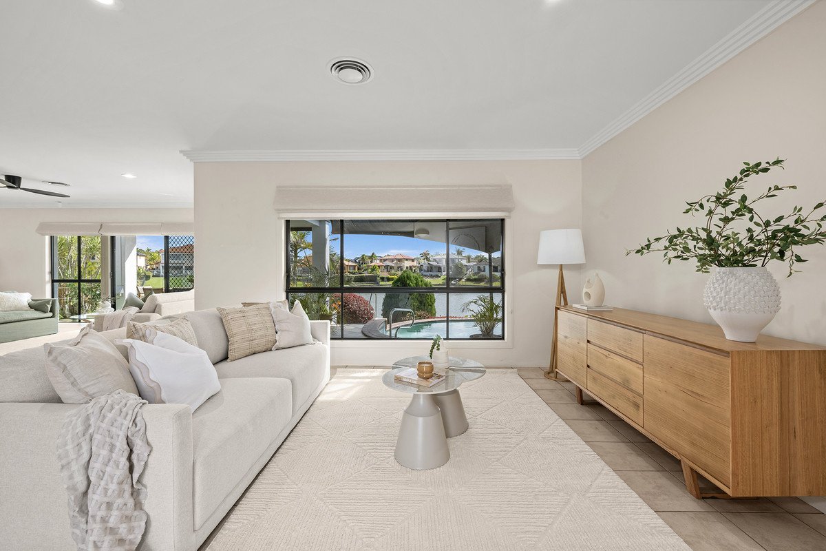 11 Crozet Court Burleigh Waters 8