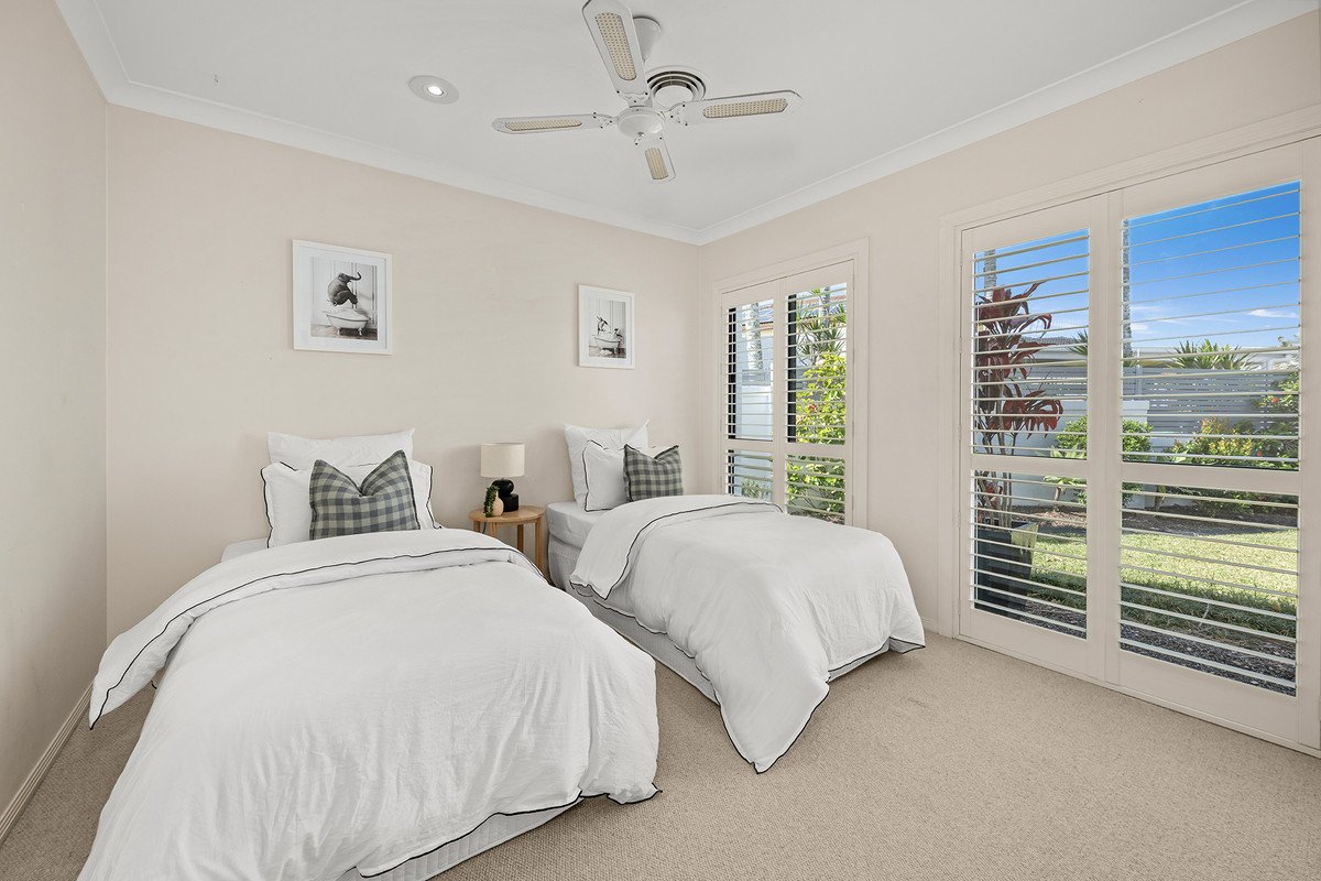 11 Crozet Court Burleigh Waters 13
