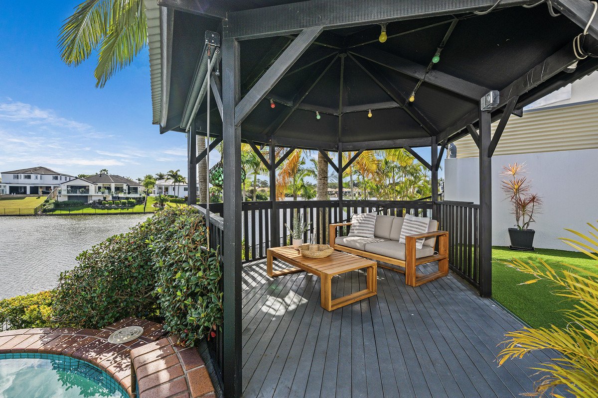 11 Crozet Court Burleigh Waters 15