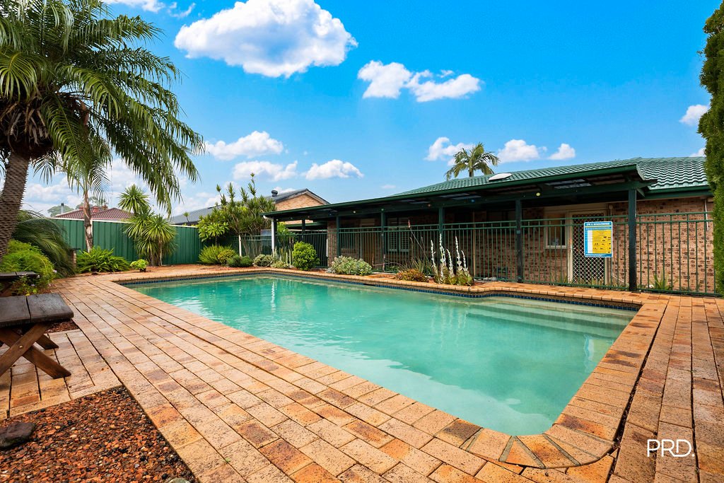 11 Dampier Avenue WERRINGTON COUNTY 17