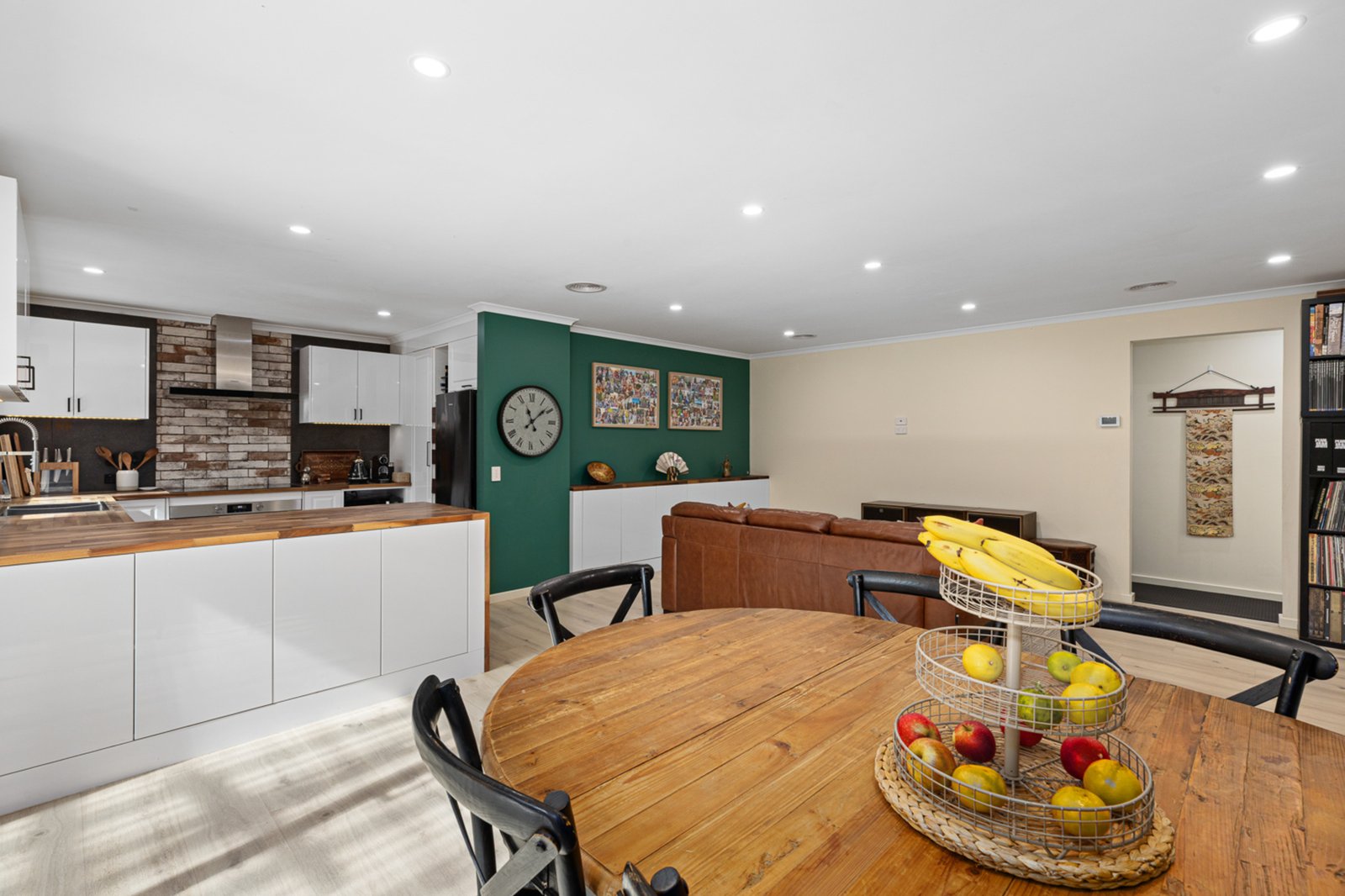 Gallery: 11 Darriwell Drive