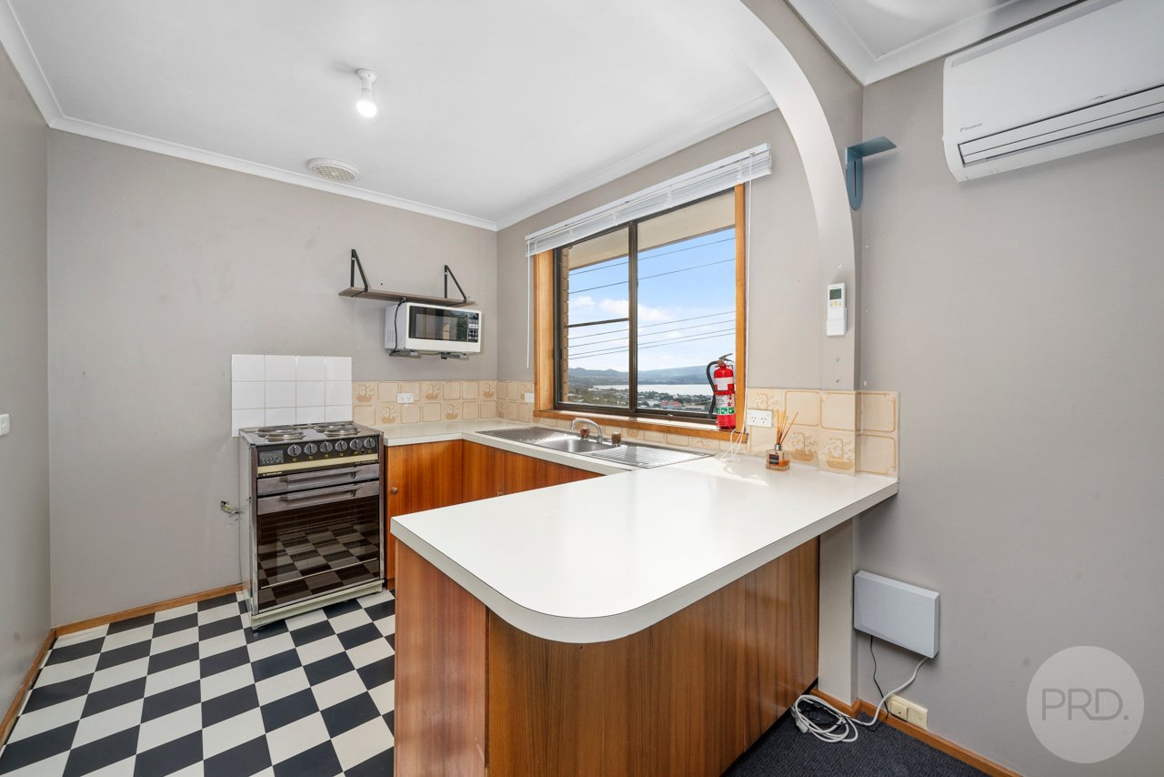 1/1 Daylesford Road GLENORCHY 10