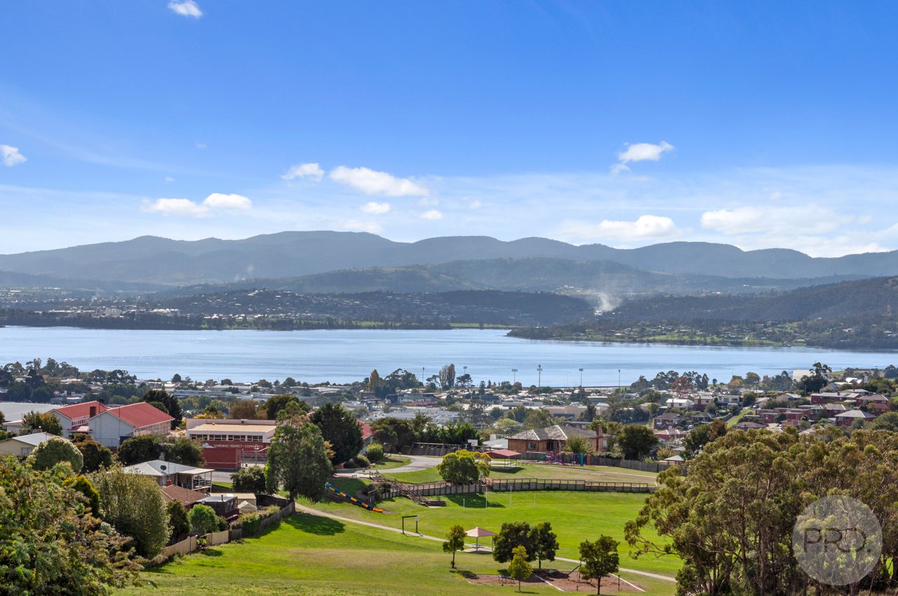 1/1 Daylesford Road GLENORCHY 20