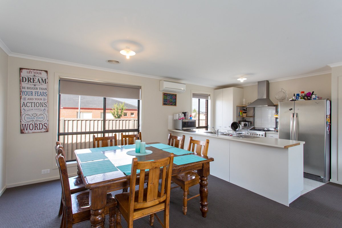 Gallery: 11 Deakin Drive