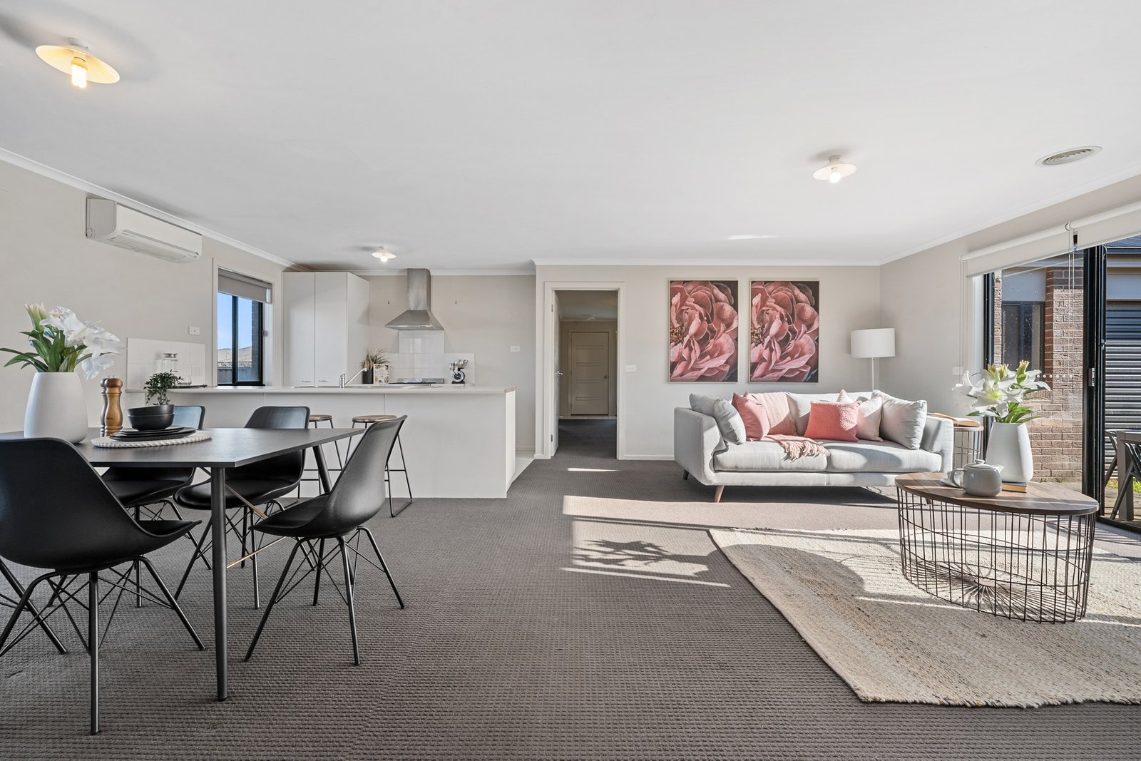 Gallery: 11 Deakin Drive