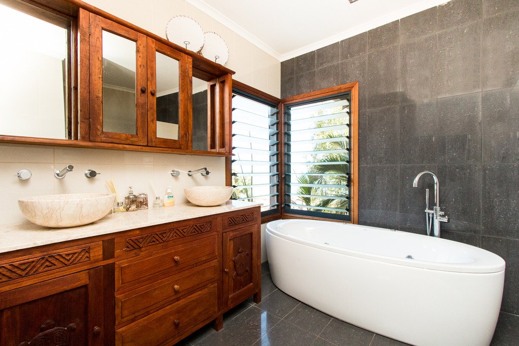 11 Demco Drive BROOME 9