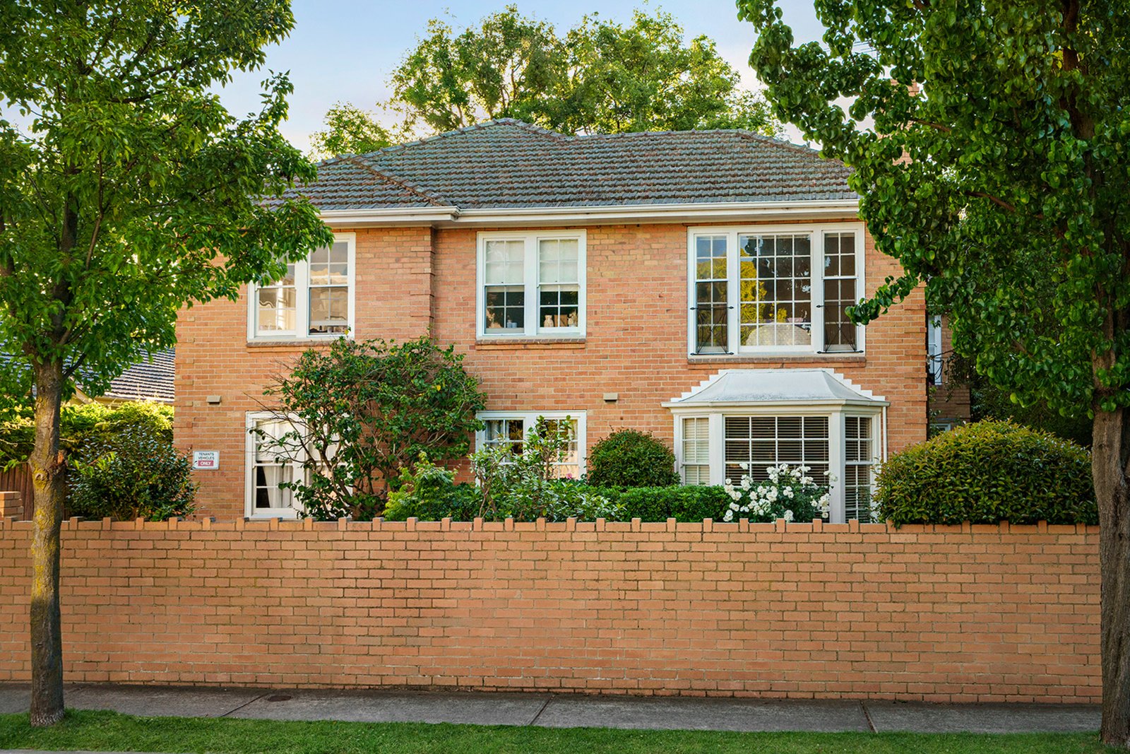 11 Denham Place, Toorak, 3142