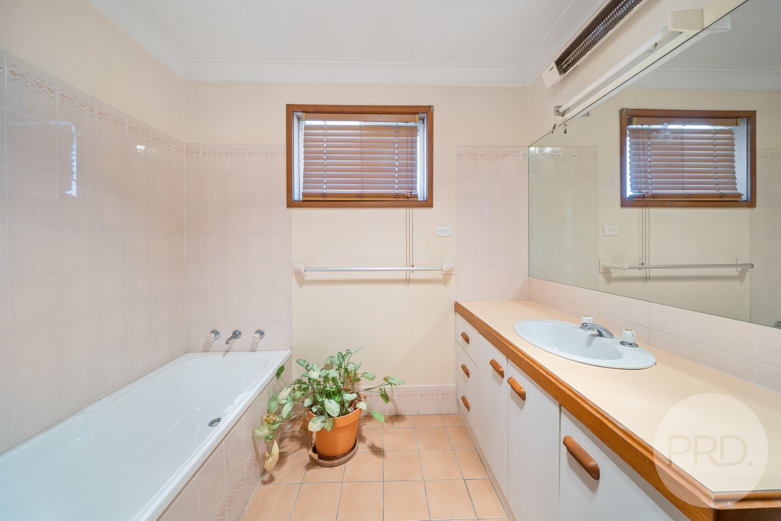 1/1 Derna Place ASHMONT 9