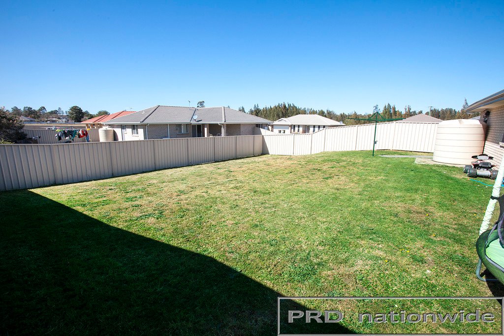 11 Devon Street GRETA 14