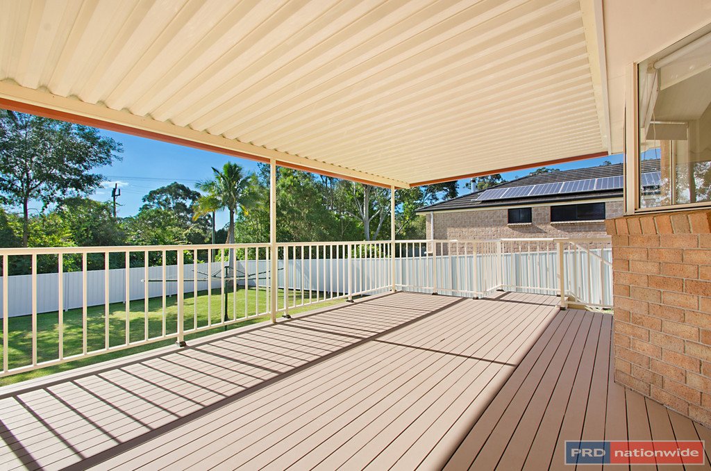 11 Diamentina Way LAKEWOOD 4