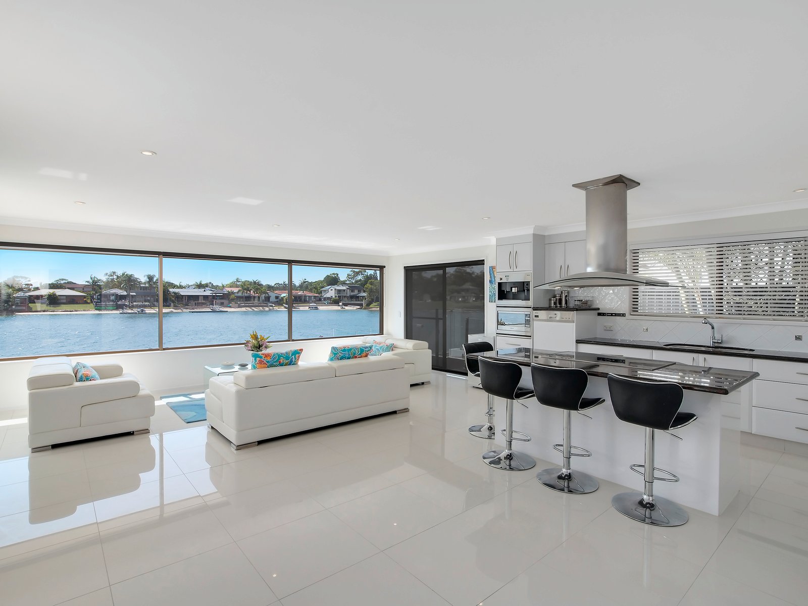 11 Diplacus Drive PALM BEACH 3