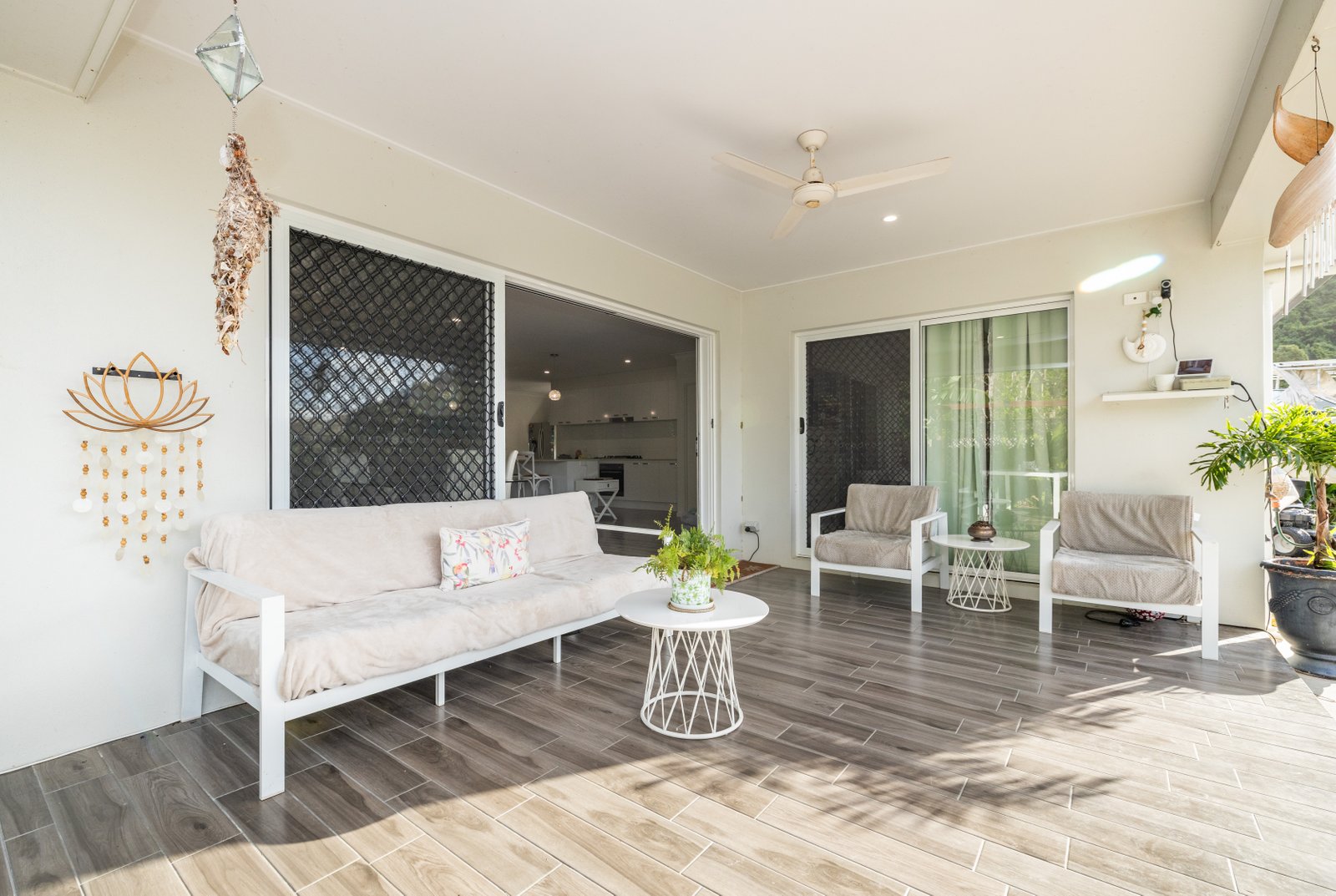 11 Discovery Drive FLAMETREE 9