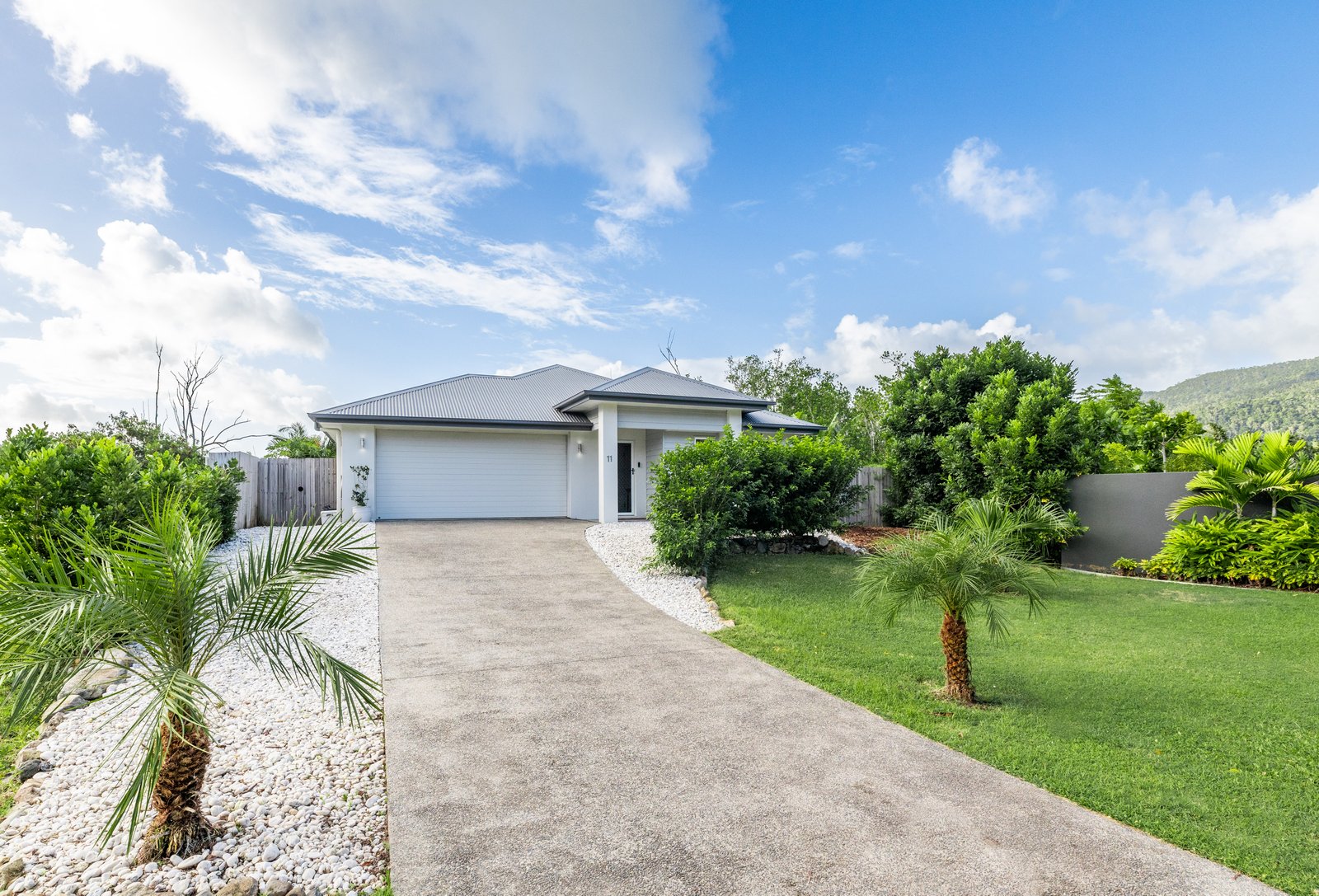 11 Discovery Drive FLAMETREE 10