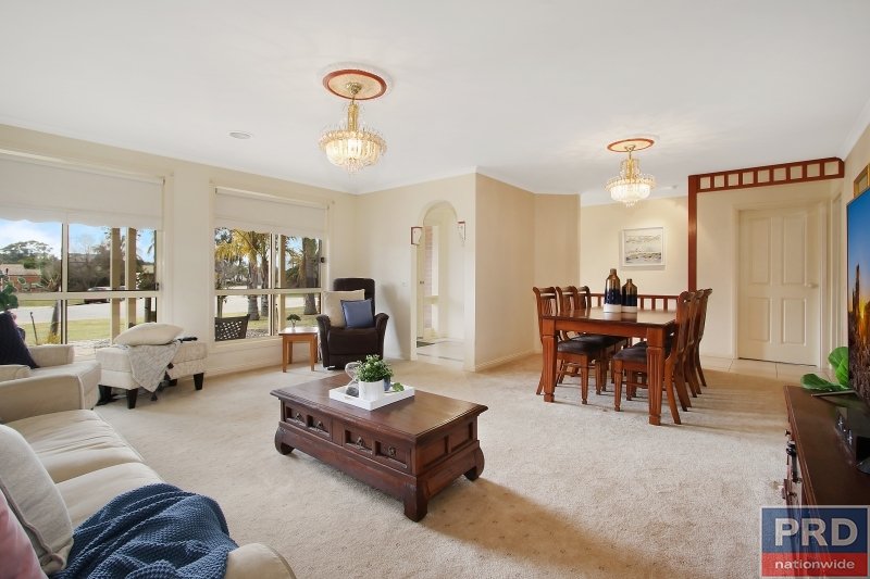11 Donnolley Court LAVINGTON 2