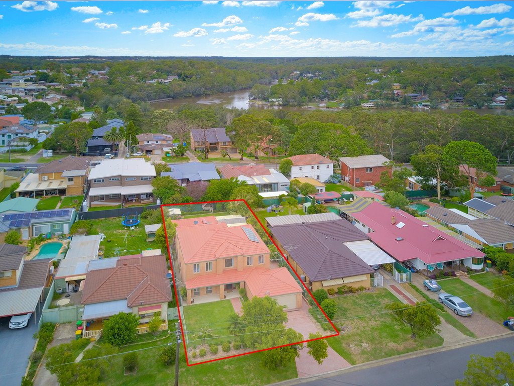 11 Doris Street PICNIC POINT 13