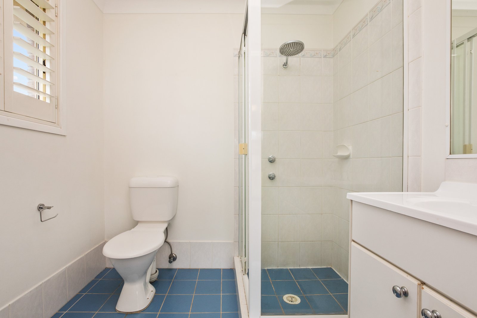 11 Douglas Close LARGS 12