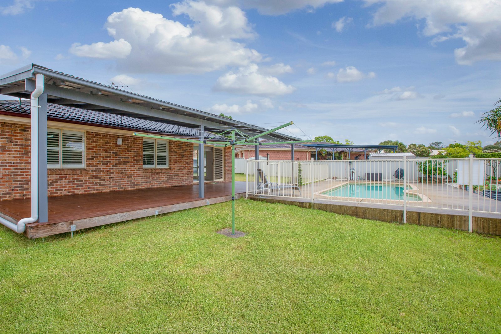 11 Douglas Close LARGS 29