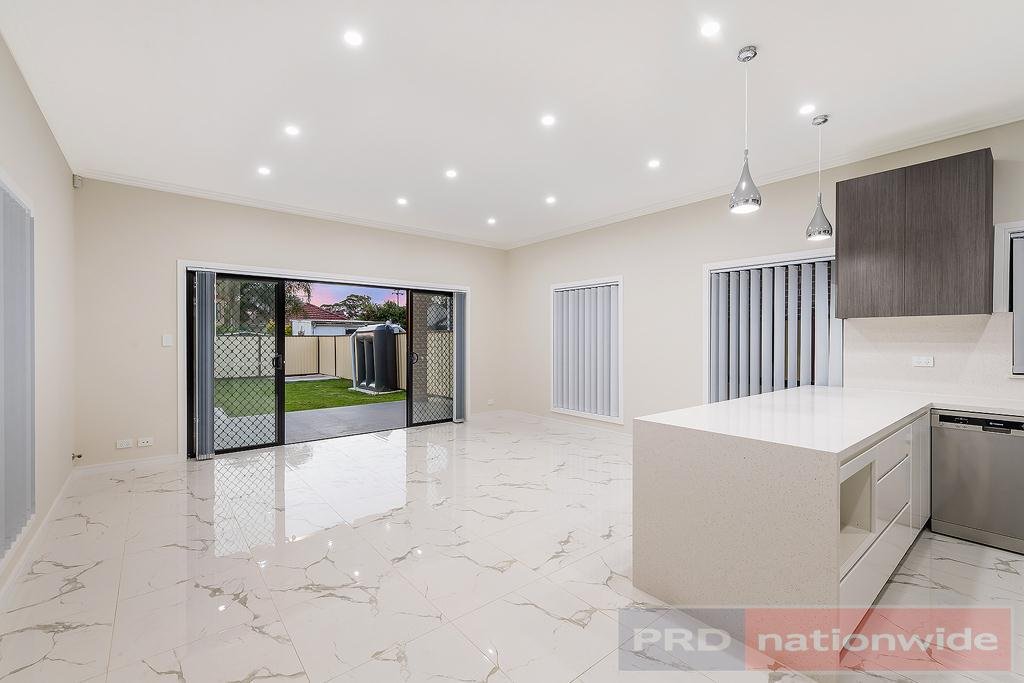 11 Dowding Street PANANIA 3