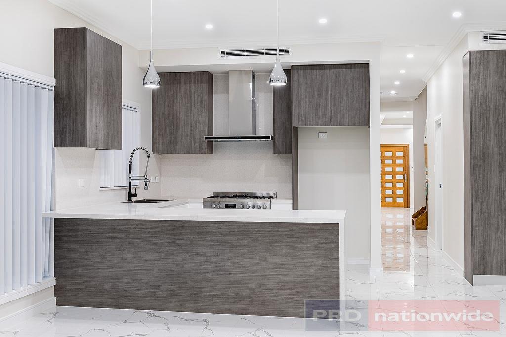 11 Dowding Street PANANIA 4