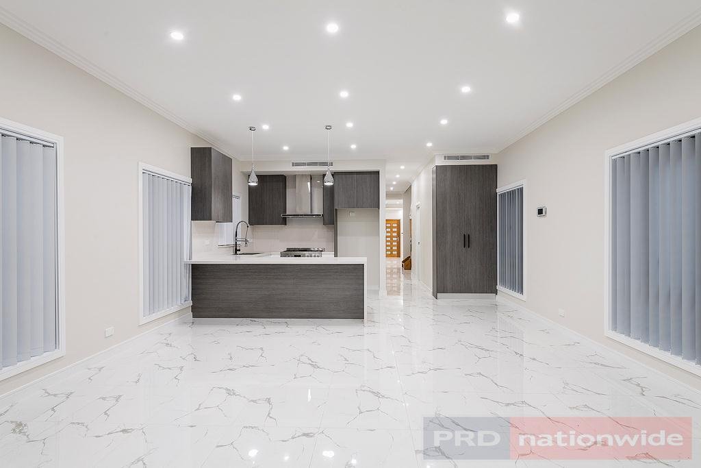 11 Dowding Street PANANIA 5