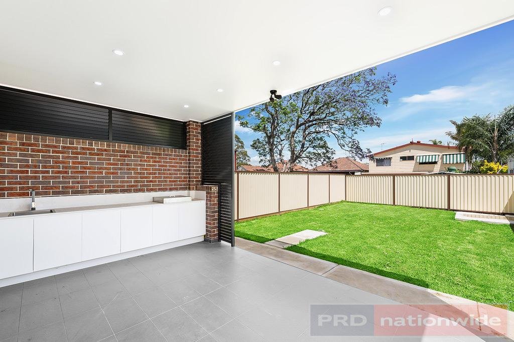 11 Dowding Street PANANIA 8