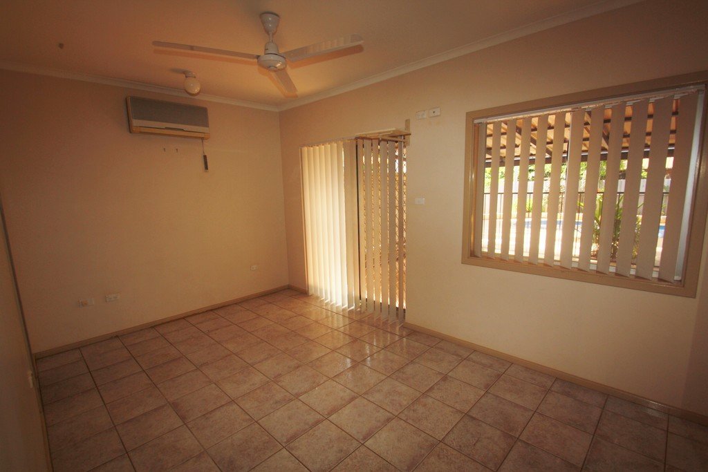 11 Drummond Place CABLE BEACH 7