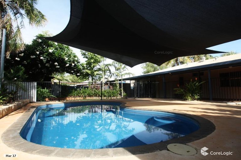 11 Drummond Place CABLE BEACH 8