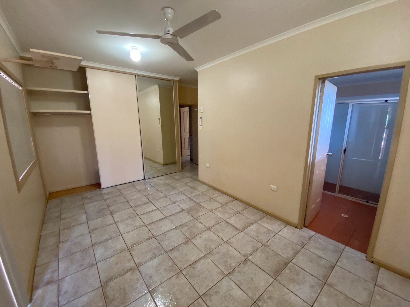 11 Drummond Place CABLE BEACH 7