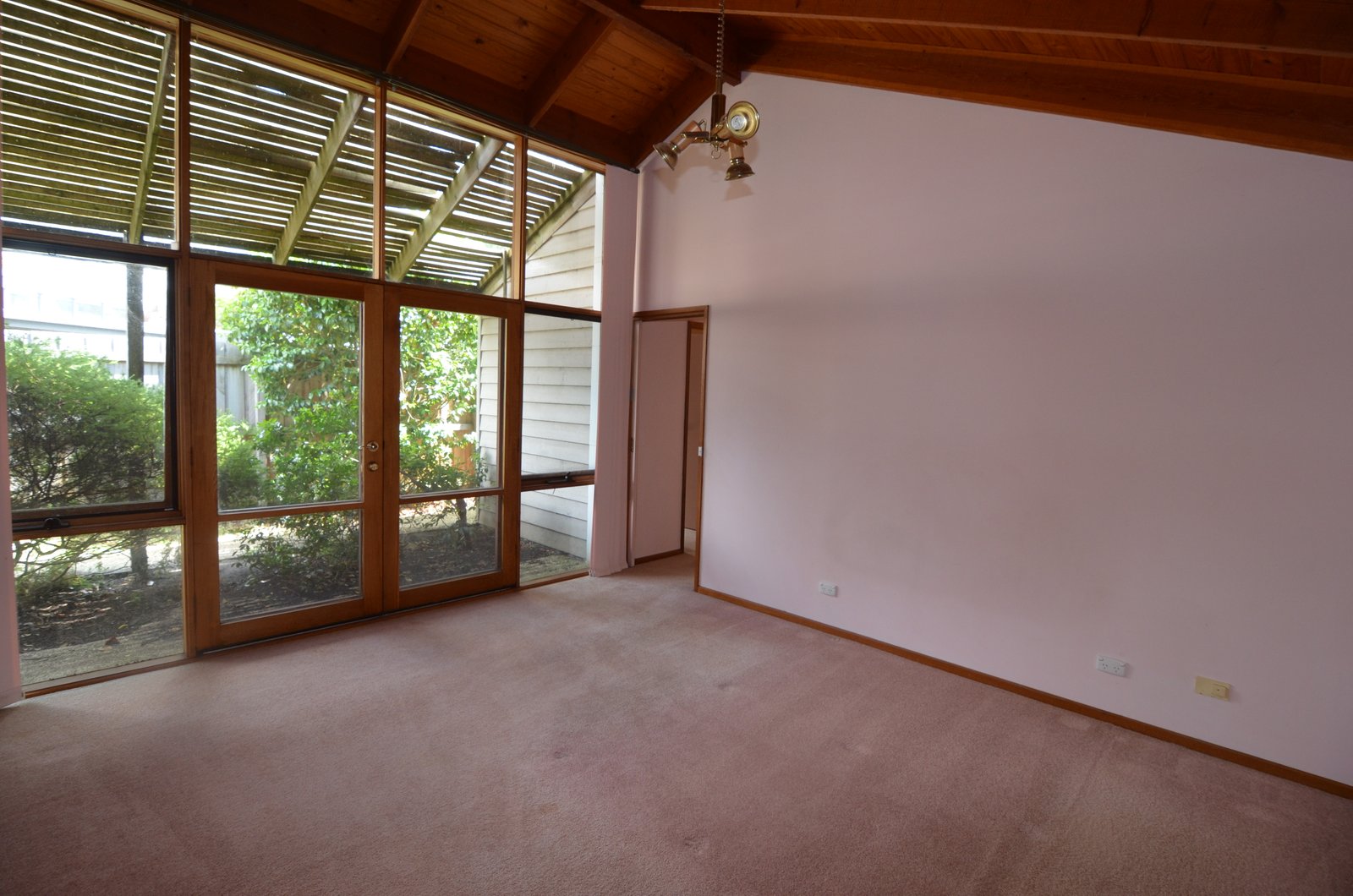 Gallery: 11 Dubourg Court