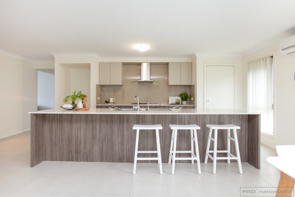 11 Dunnart Street ABERGLASSLYN 10