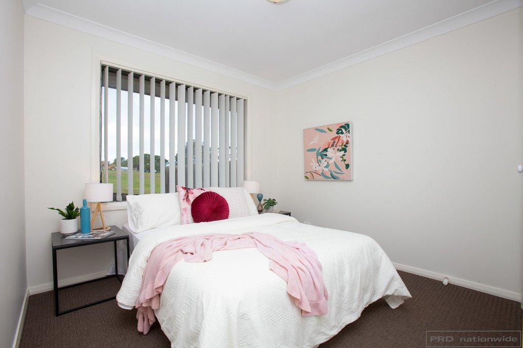 11 Dunnart Street ABERGLASSLYN 12