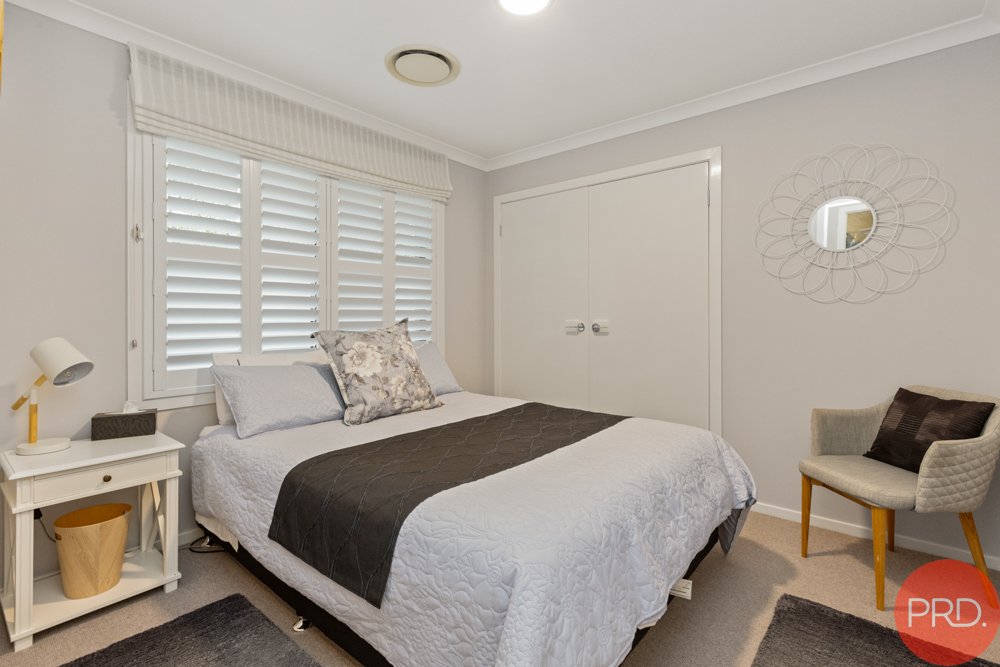 11 Dunnett Avenue NORTH ROTHBURY 19