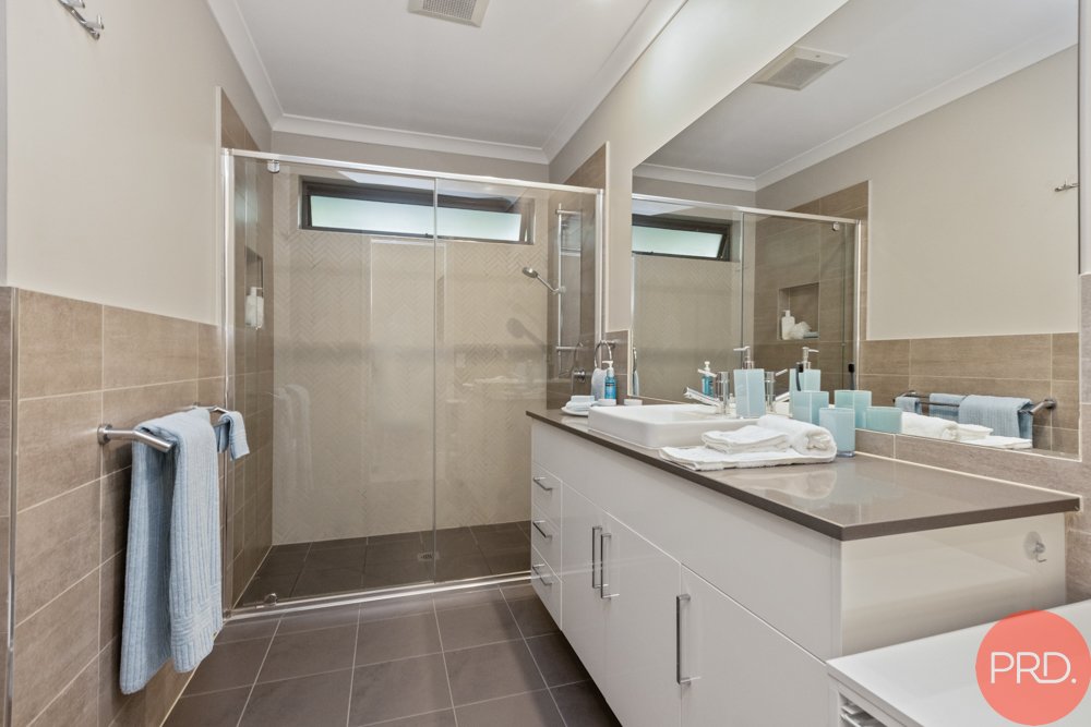 11 Dunnett Avenue NORTH ROTHBURY 22