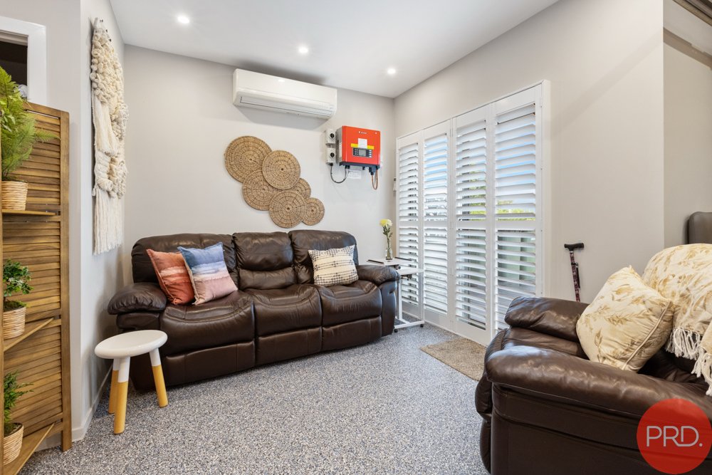 11 Dunnett Avenue NORTH ROTHBURY 25