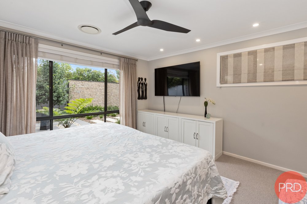 11 Dunnett Avenue NORTH ROTHBURY 28