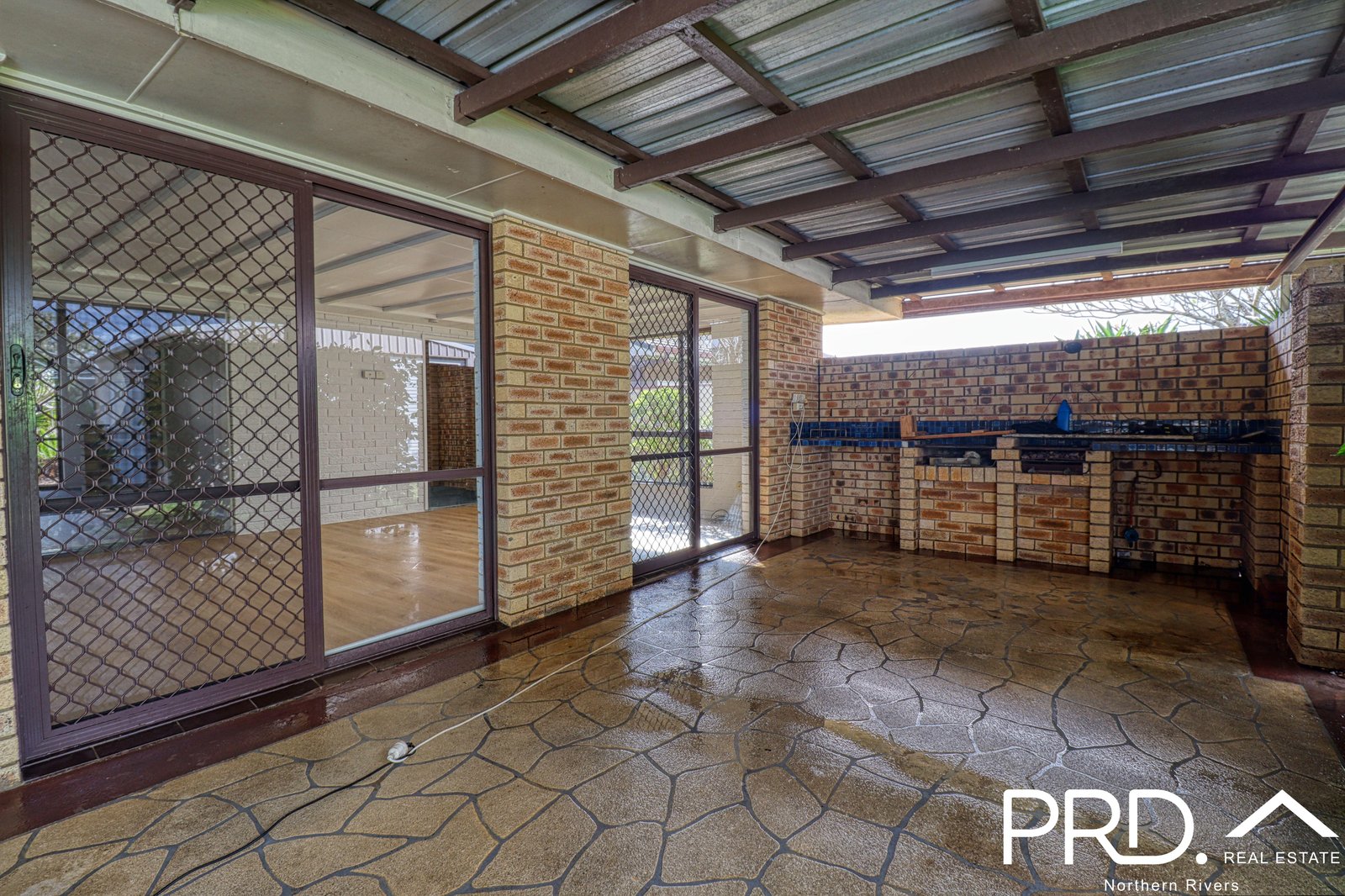 11 East Street CASINO 20