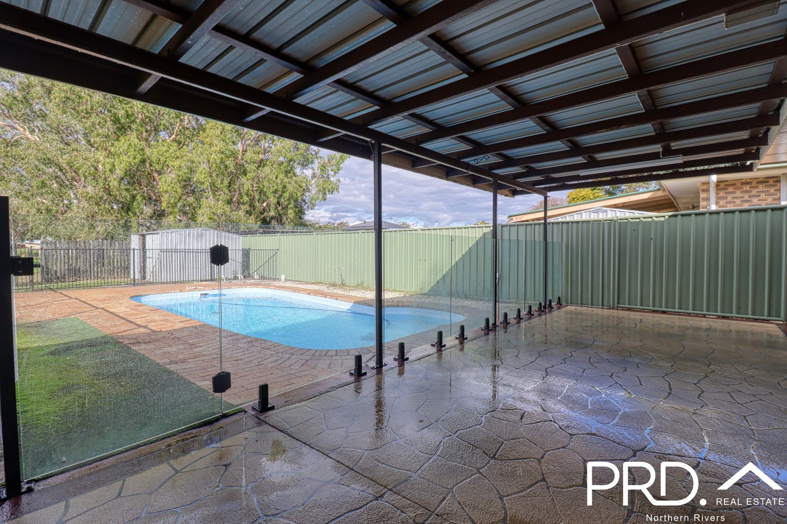 11 East Street CASINO 22