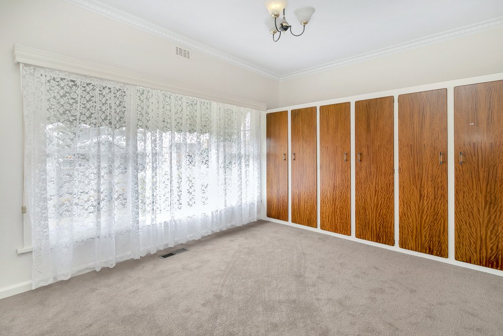 11 El Ramleh Avenue WENDOUREE 2